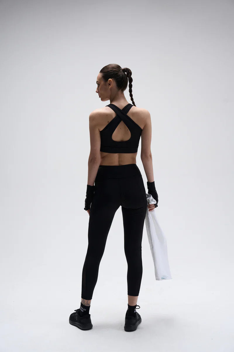 Support Meets Style: The Snapback Sports Bra That Does It All